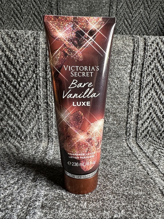 Victoria's Secret Other - Victoria’s Secret Bare Vanilla Luxe Body Lotion
